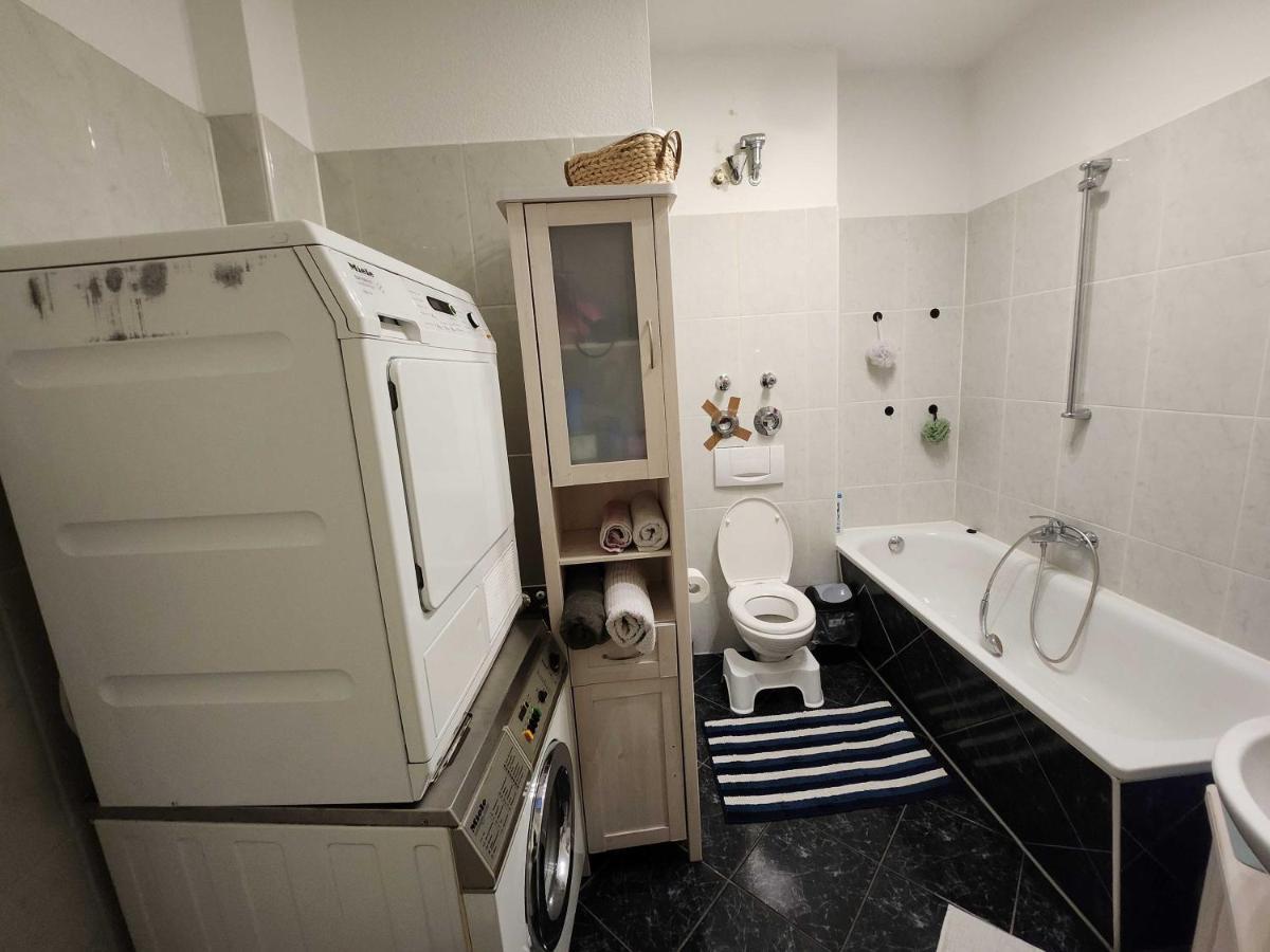 One Private Room Available In A Two Room Apartment In Tegel, Berlin Luaran gambar