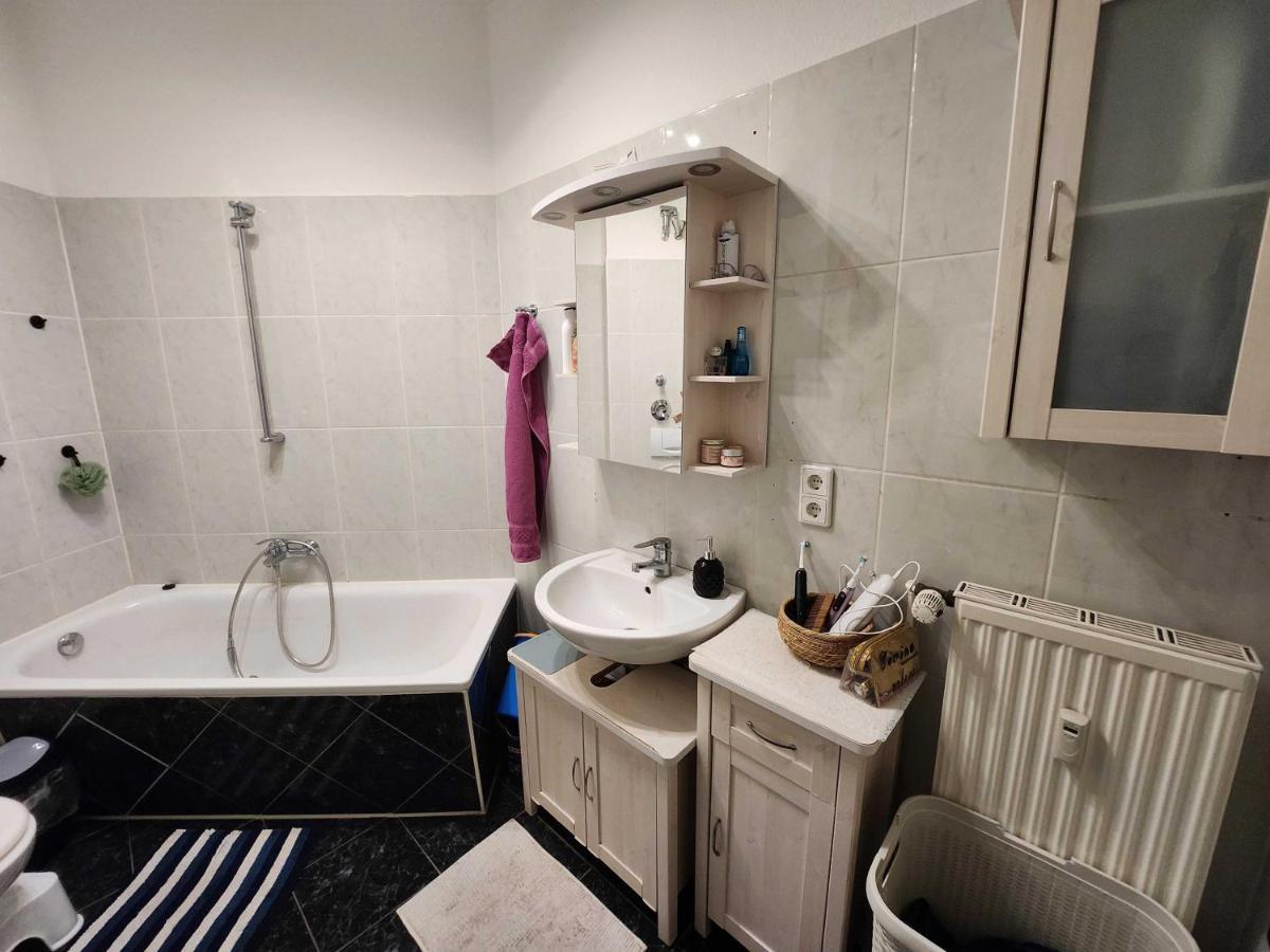One Private Room Available In A Two Room Apartment In Tegel, Berlin Luaran gambar